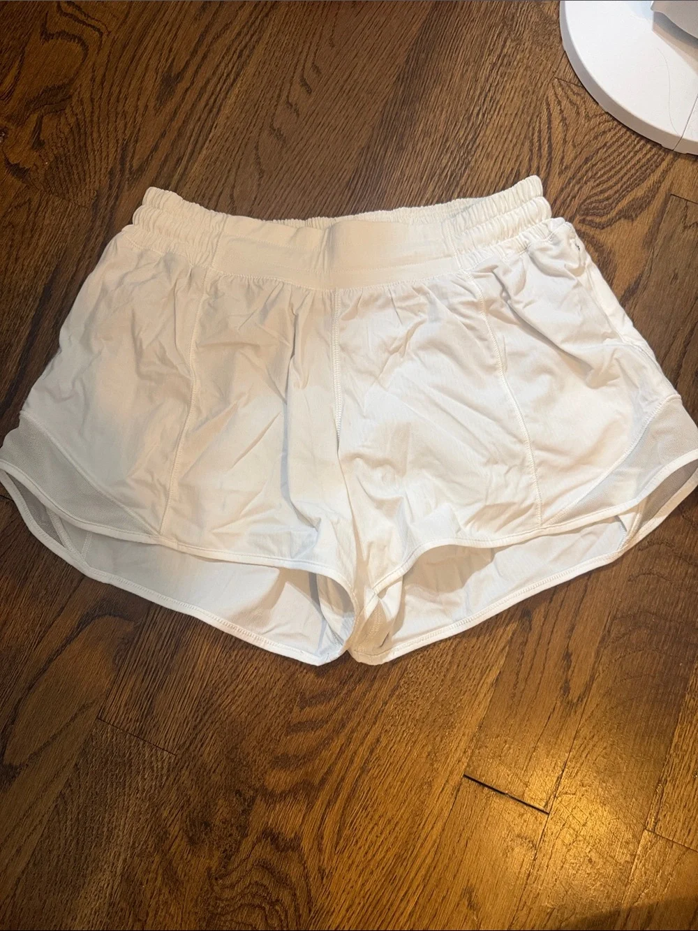Lululemon white Hotty Hots